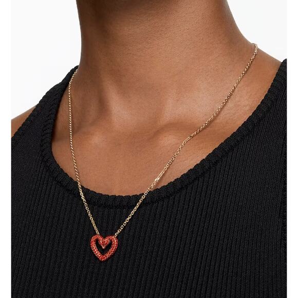 Swarovski Una pendant Pavé, Heart, Small, Red, Gold-tone plated Necklace - Picture 6 of 7